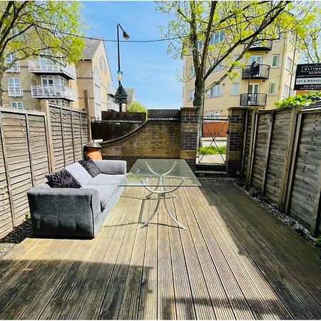Up To 3 People, Room In A Share House With Private Garden Access Londres Extérieur photo